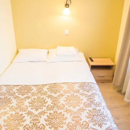 Ankur Hotel