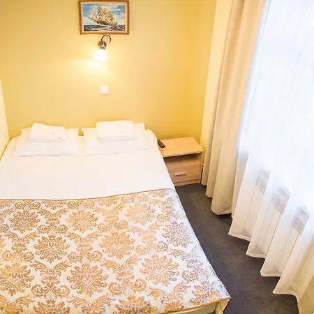 Ankur Hotell 3*